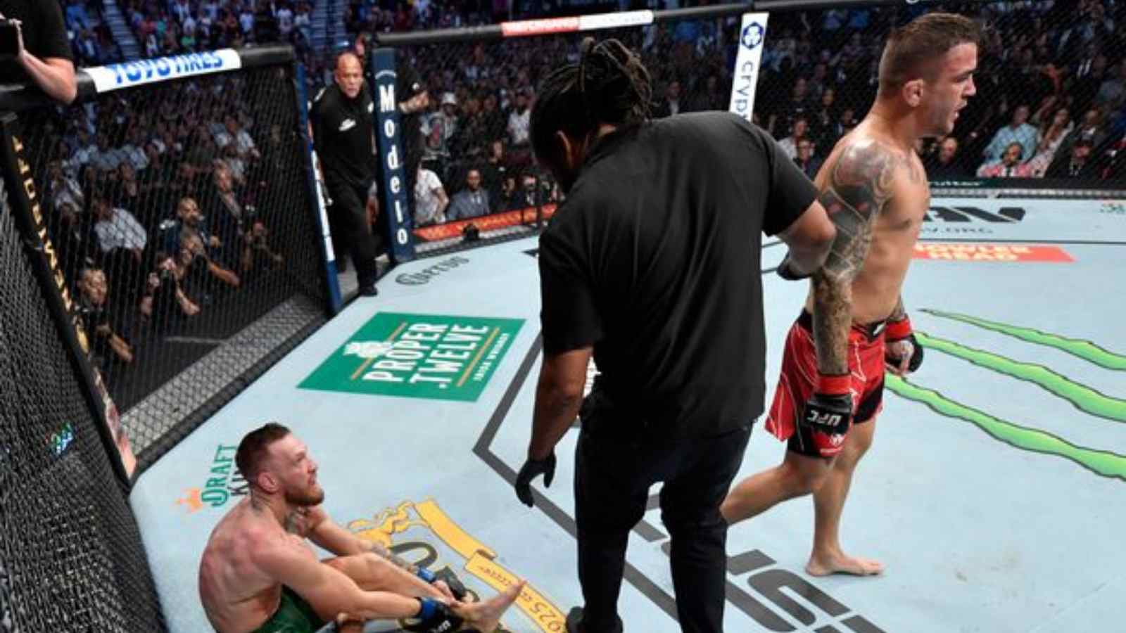 “Karma ain’t a b*tch, it’s a mirror,” Dustin Poirier gives Conor McGregor a reality check after he broke his ankle at UFC 264