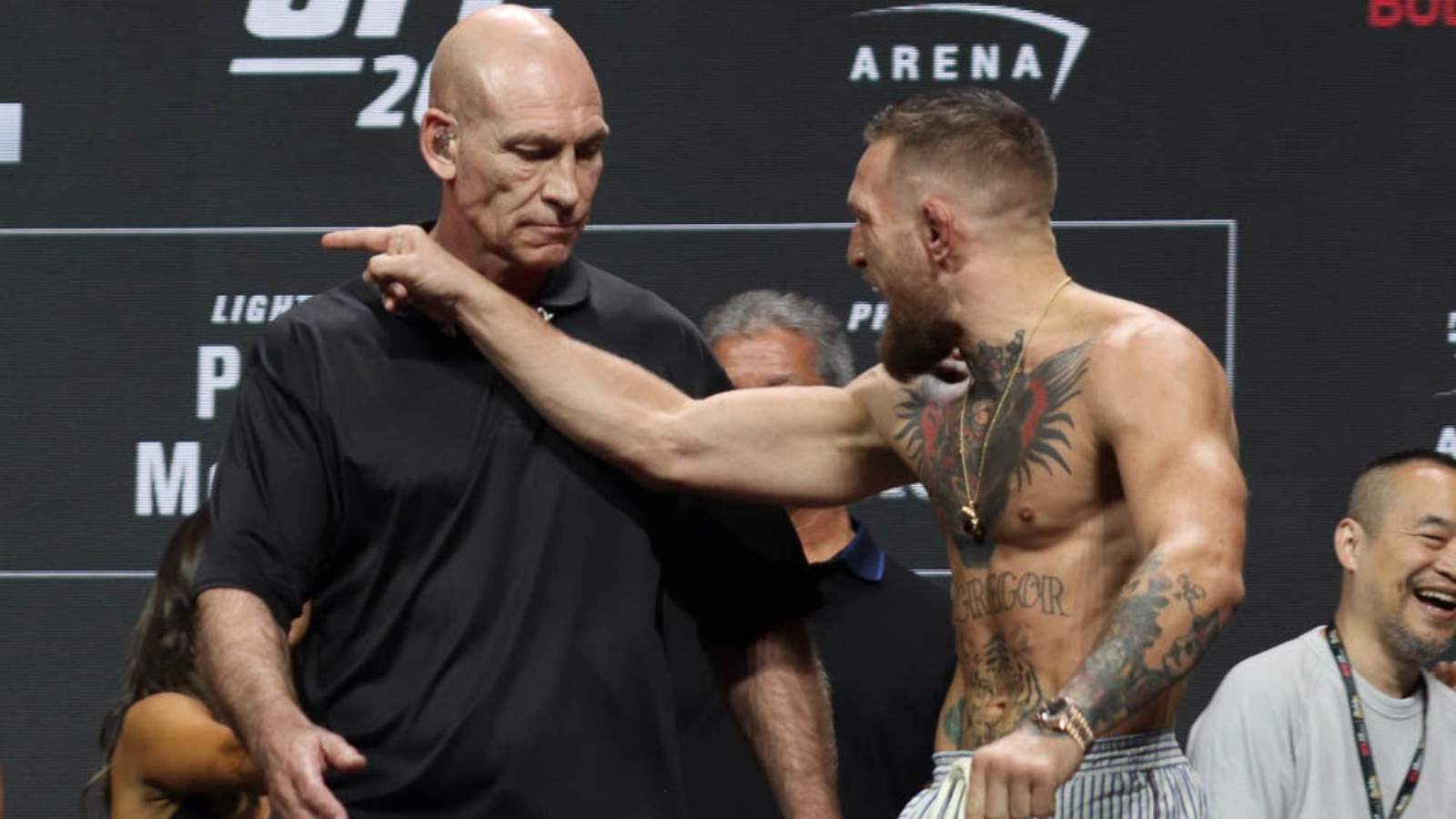 “He’ll pay with his life” Conor McGregor vows to make Dustin Poirier pay for taking advantage of his kindness at UFC 264 weigh-ins