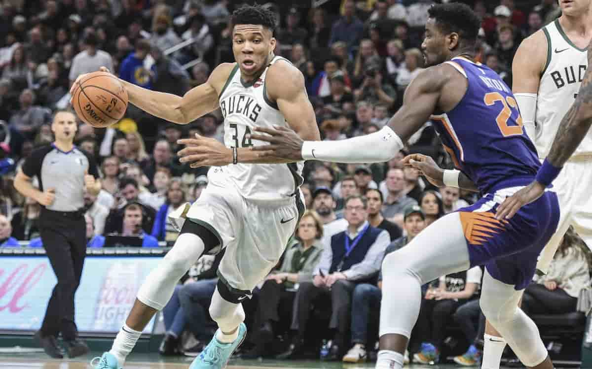 Watch: Giannis Antetokounmpo Bullies Deandre Ayton in Bucks vs Suns Game 1