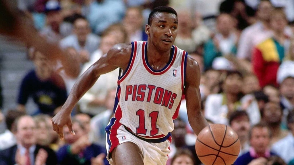 Isiah Thomas fires another blow at Michael jordan