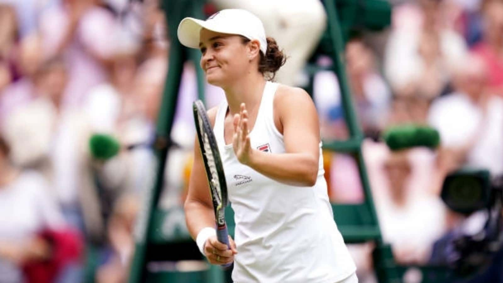 Wimbledon 2021: Ash Barty storms into the third round with a straight sets win over Anna Blinkova