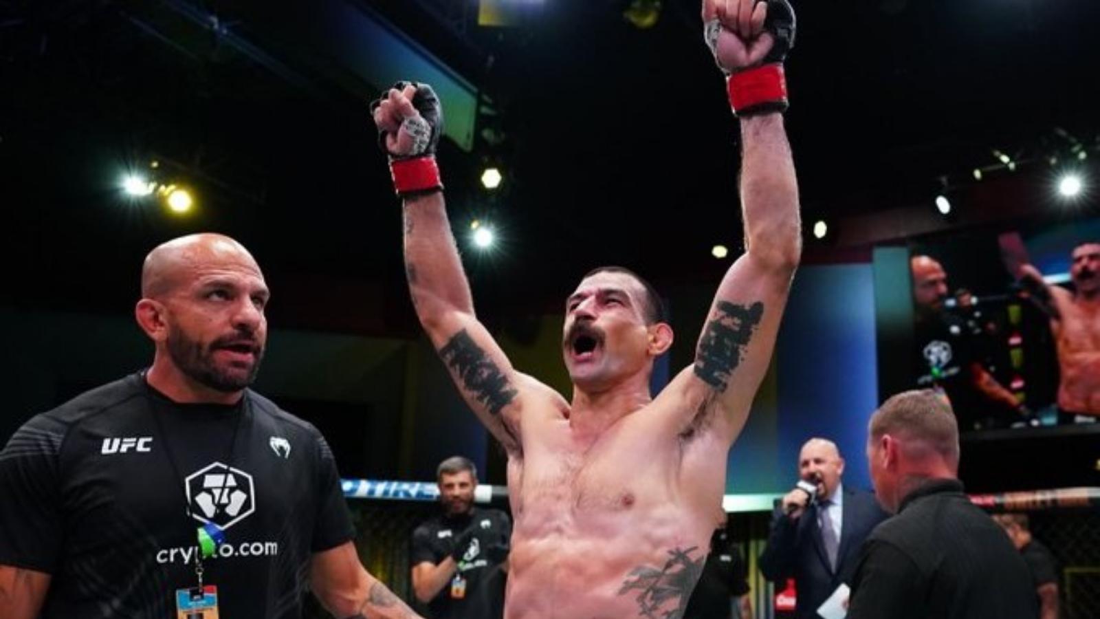 UFC Vegas 34: Vinc Pichel defeats Austin Hubbard via unanimous decision