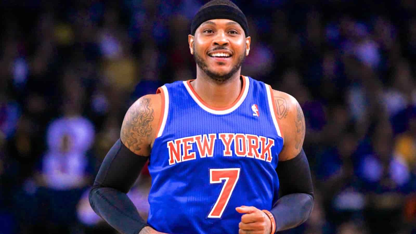 Watch: Carmelo Anthony hailed by fans at Madison Square Garden after return during Lakers vs Knicks