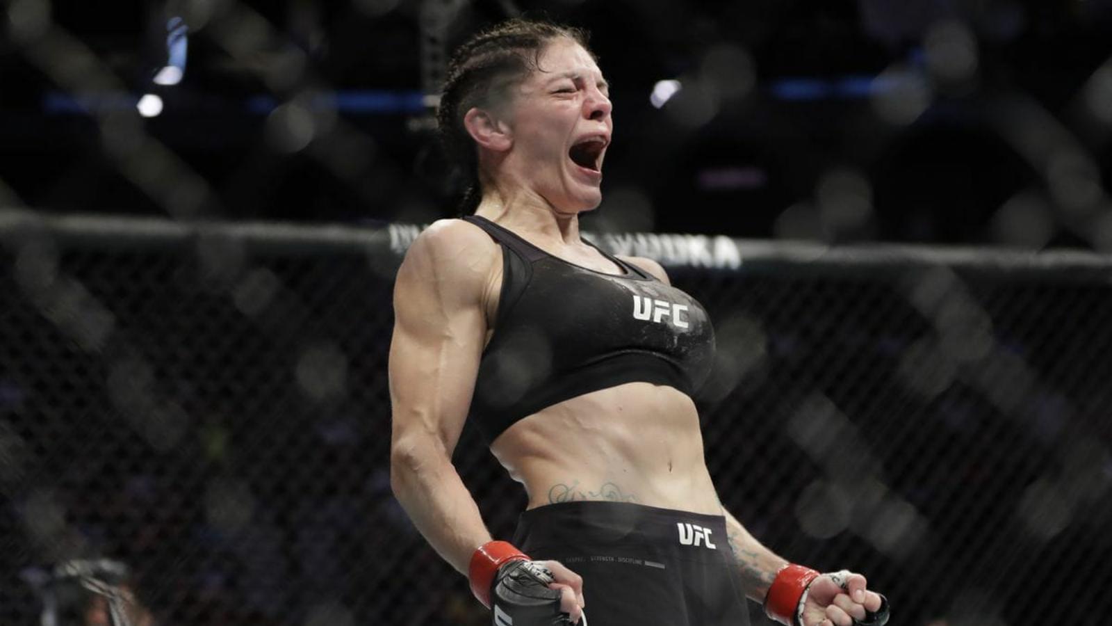 “I really believe I’m capable of amazing things,” Lauren Murphy boasts to defeat Valentina Shevchenko at UFC 266