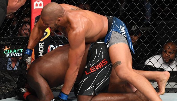 UFC 265 (Main-event): Ciryl Gane absolutely destroyed Derrick Lewis to become the interim-heavyweight champion