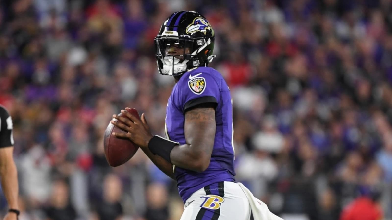 “Best I’ve seen him throw”: Ravens OC Greg Roman is mighty impressed by Lamar Jackson’s improvement in the offseason