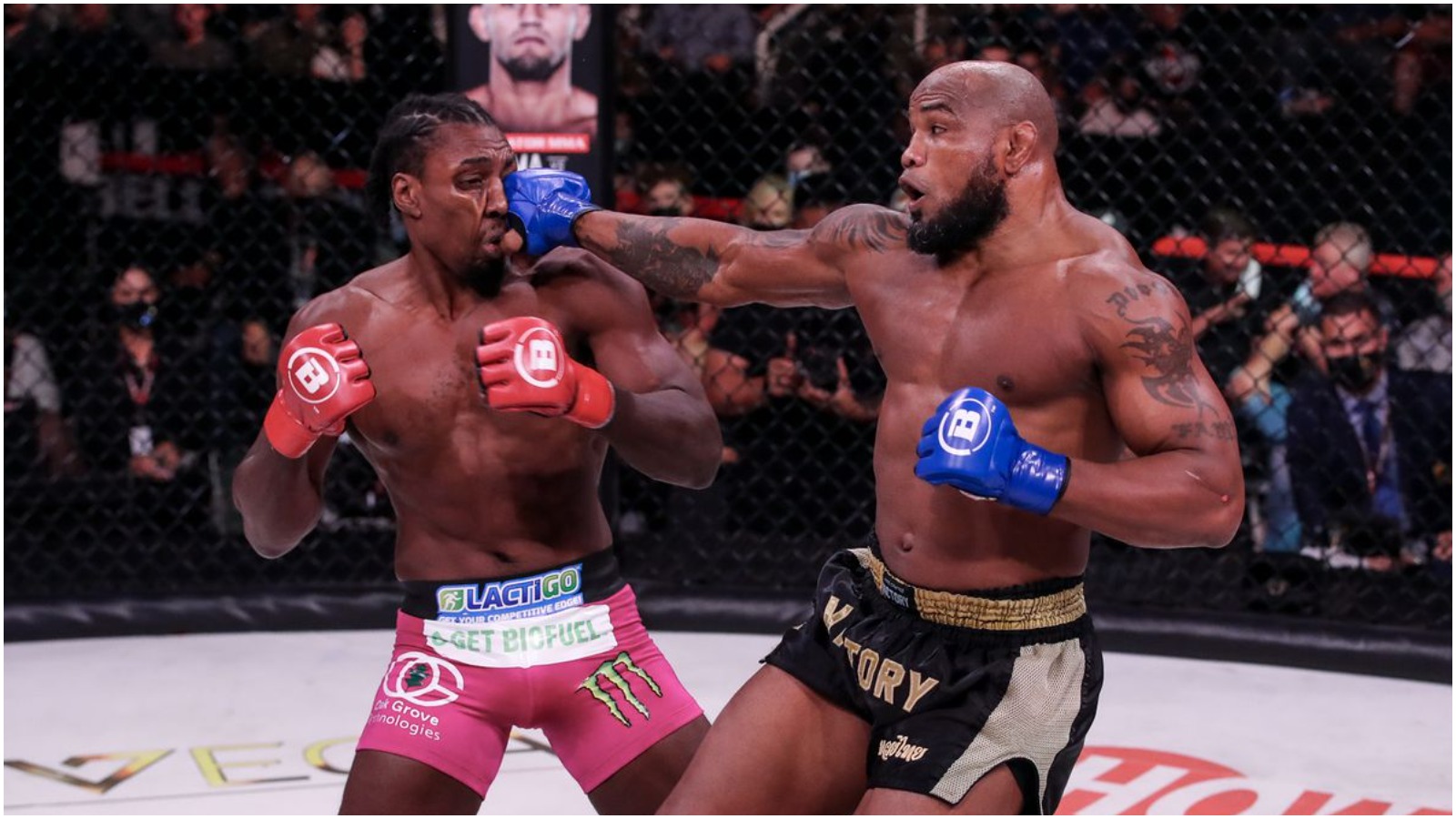 “Yoel thought it was 5 rounds”, “Horrible judging”, “Highly questionable matchmaking” – Twitter reacts to Yoel Romero going down to Phil Davis via. split decision at Bellator 266