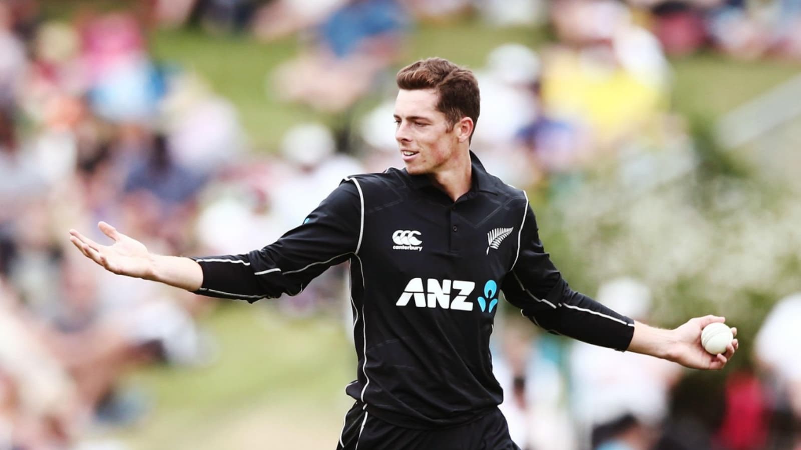 Mitchell Santner Net Worth, Cricket Career, Endorsement, Parents, Girlfriend and more