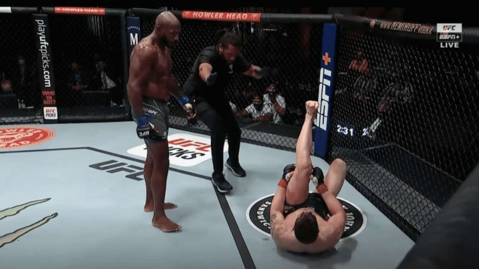 “It was my job to defend it,” Modestas Bukauskas asks his fan to go easy on Khalil Rountree for oblique kick at UFC Vegas 36