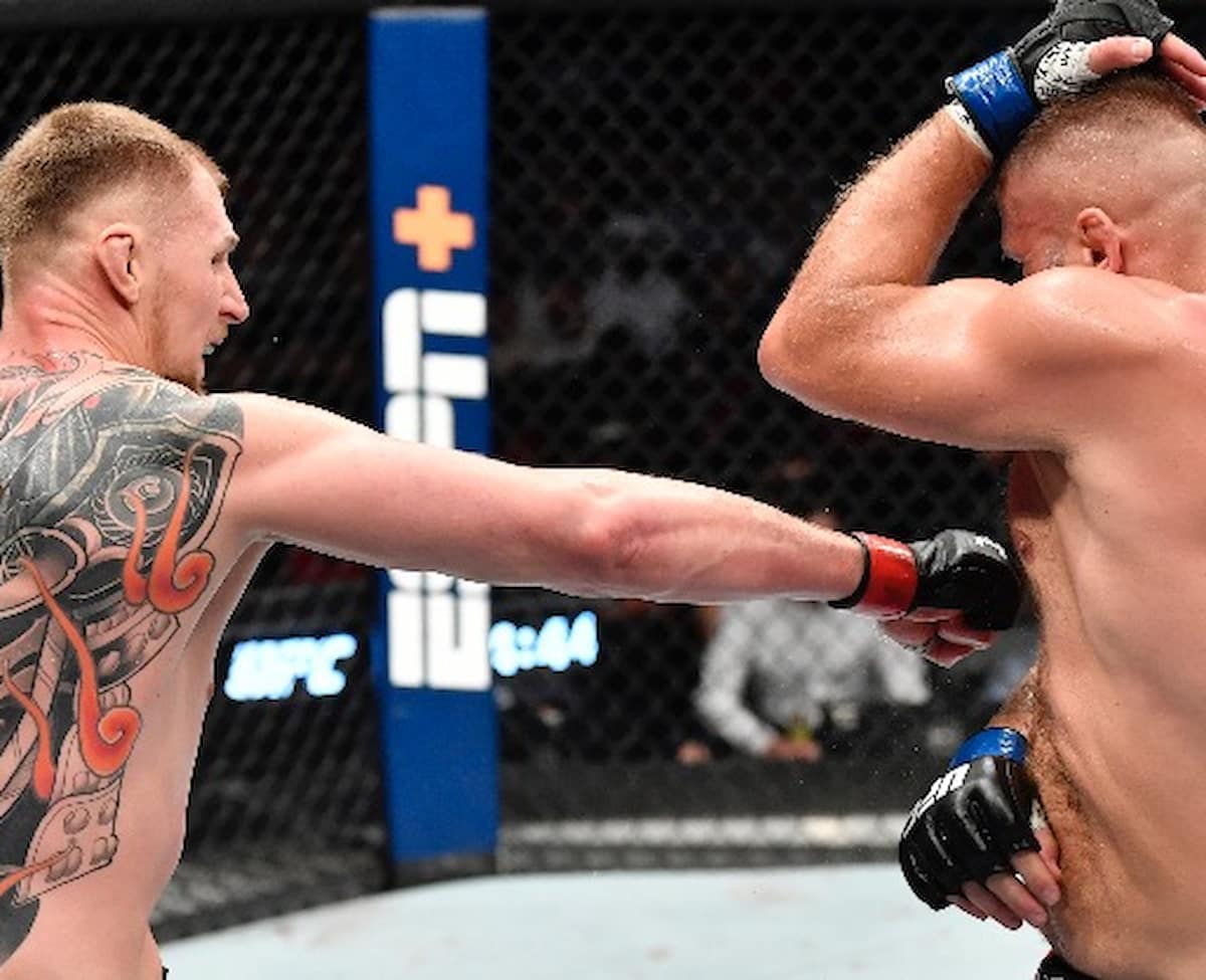 UFC 267: Alexander Volkov displayed incredible takedown defense and got the victory against Marcin Tybura