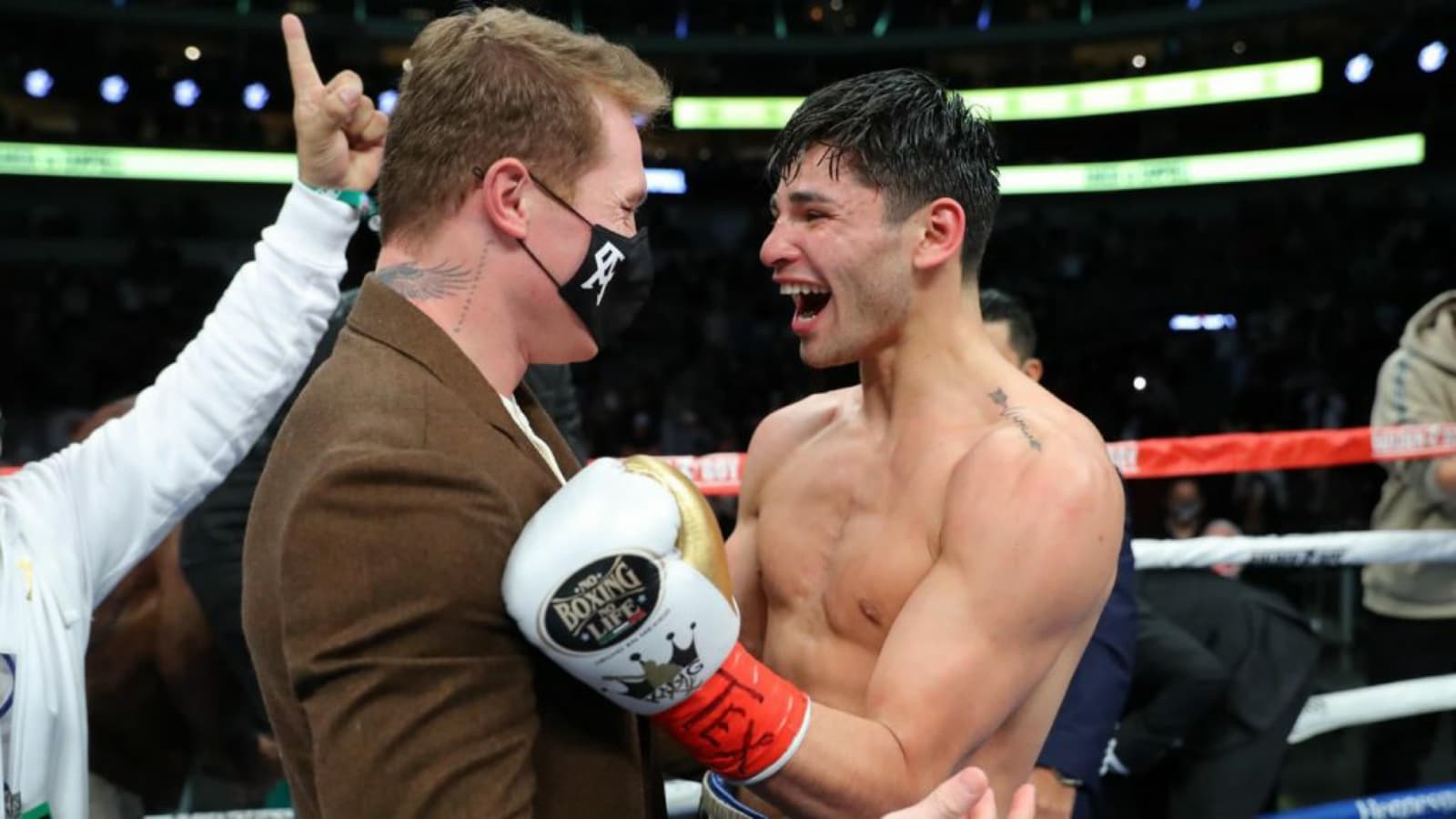 I look at him and don’t see him 100 percent dedicated, that’s a bad signal” Canelo Alvarez opens up about his teammate Ryan Garcia