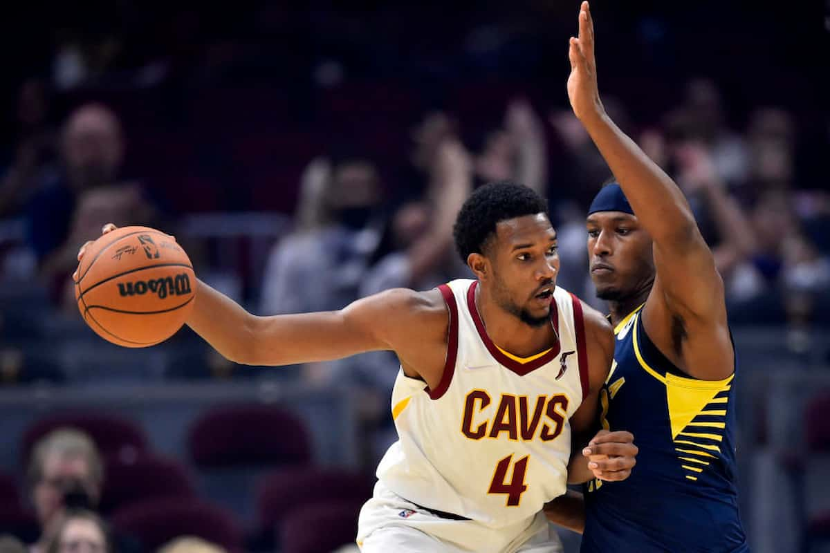 Kevin Love Delivers Honest Opinion on Being Replaced by Rookie Evan Mobley in Cavaliers vs Nuggets