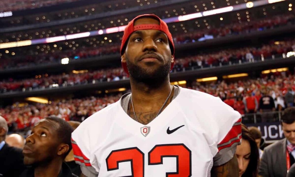 Lebron James rooting for Cleveland Browns