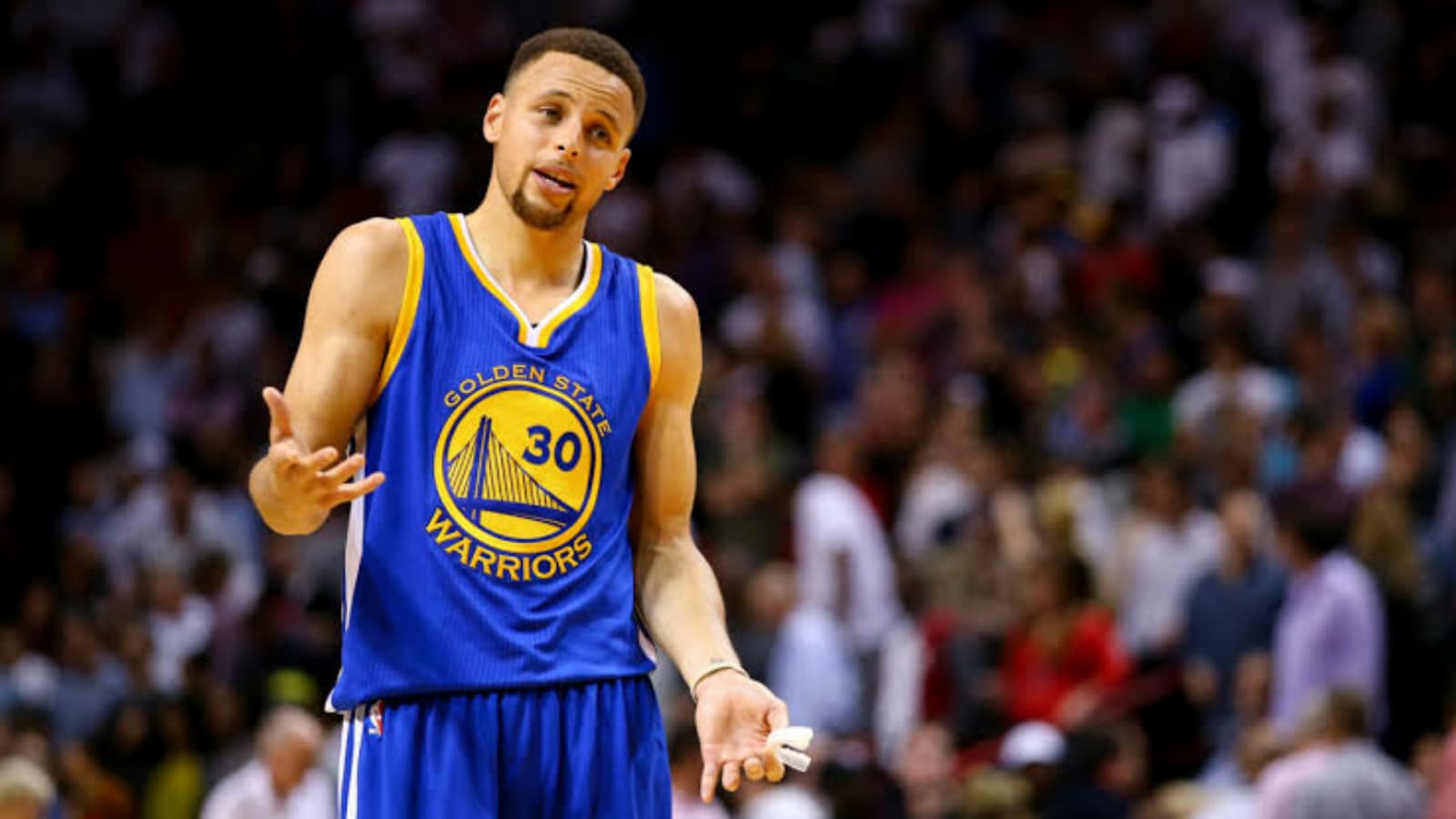 Watch: Stephen Curry teasing new dazzling moves on the Court