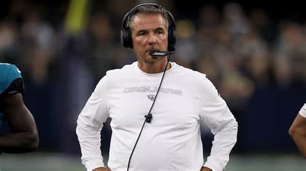 “You couldn’t get a job paying more than $15” Urban Meyer gets bashed by his former players for his ‘abusive’ coaching style