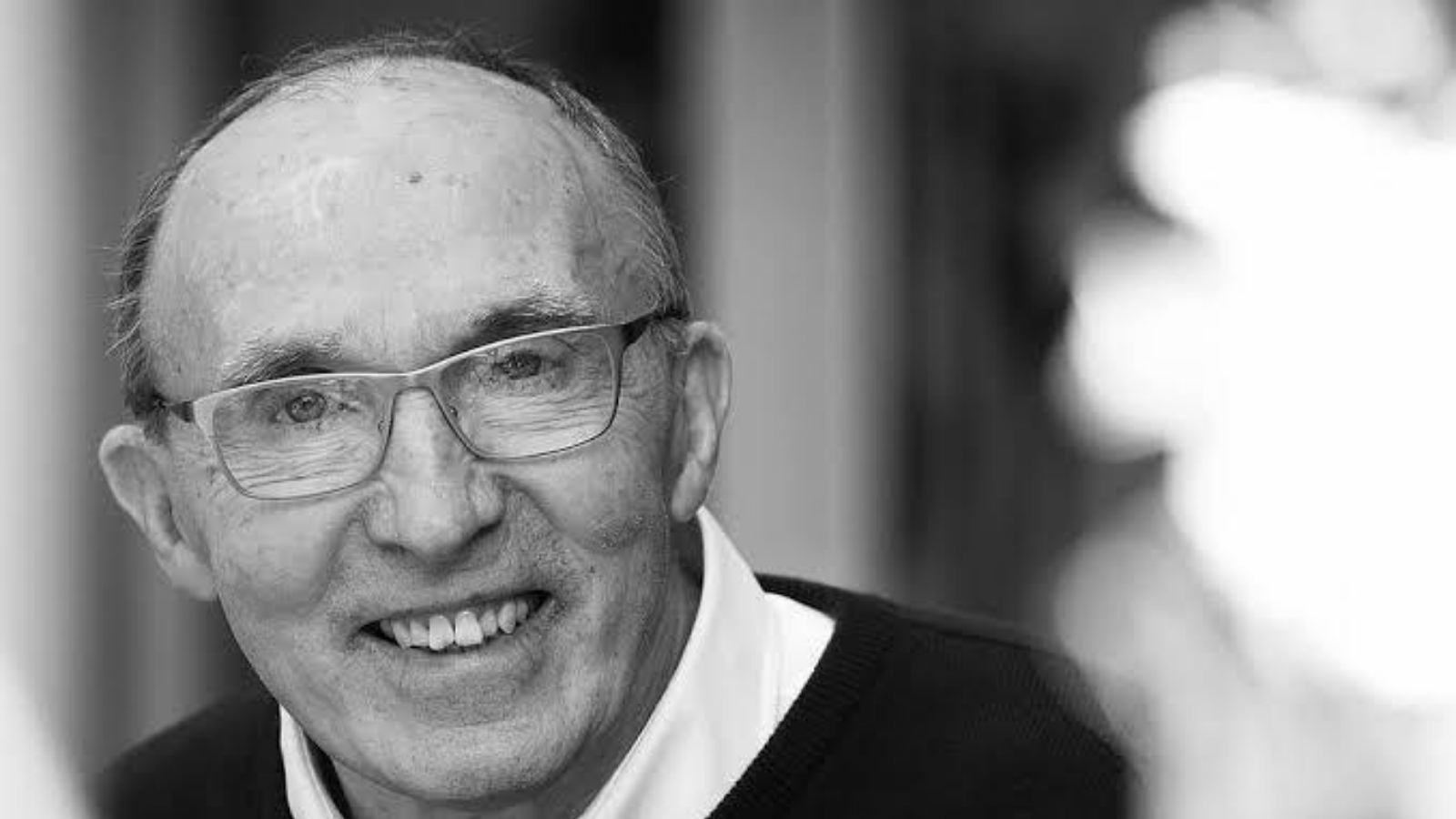 Saudi Arabia GP: The whole paddock comes together to pay respects to Sir Frank Williams