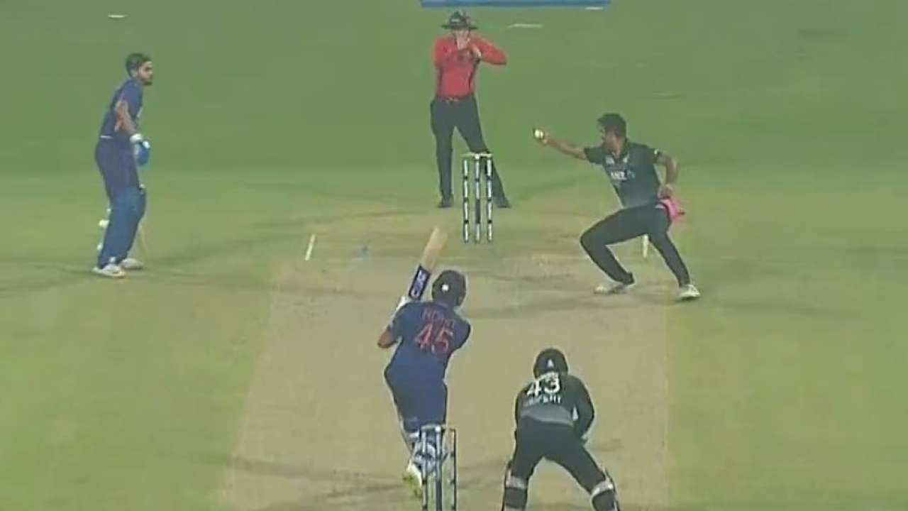 WATCH: “What a catch” – Ish Sodhi grabs a stunner to dismiss Rohit Sharma during IND vs NZ 3rd T20I