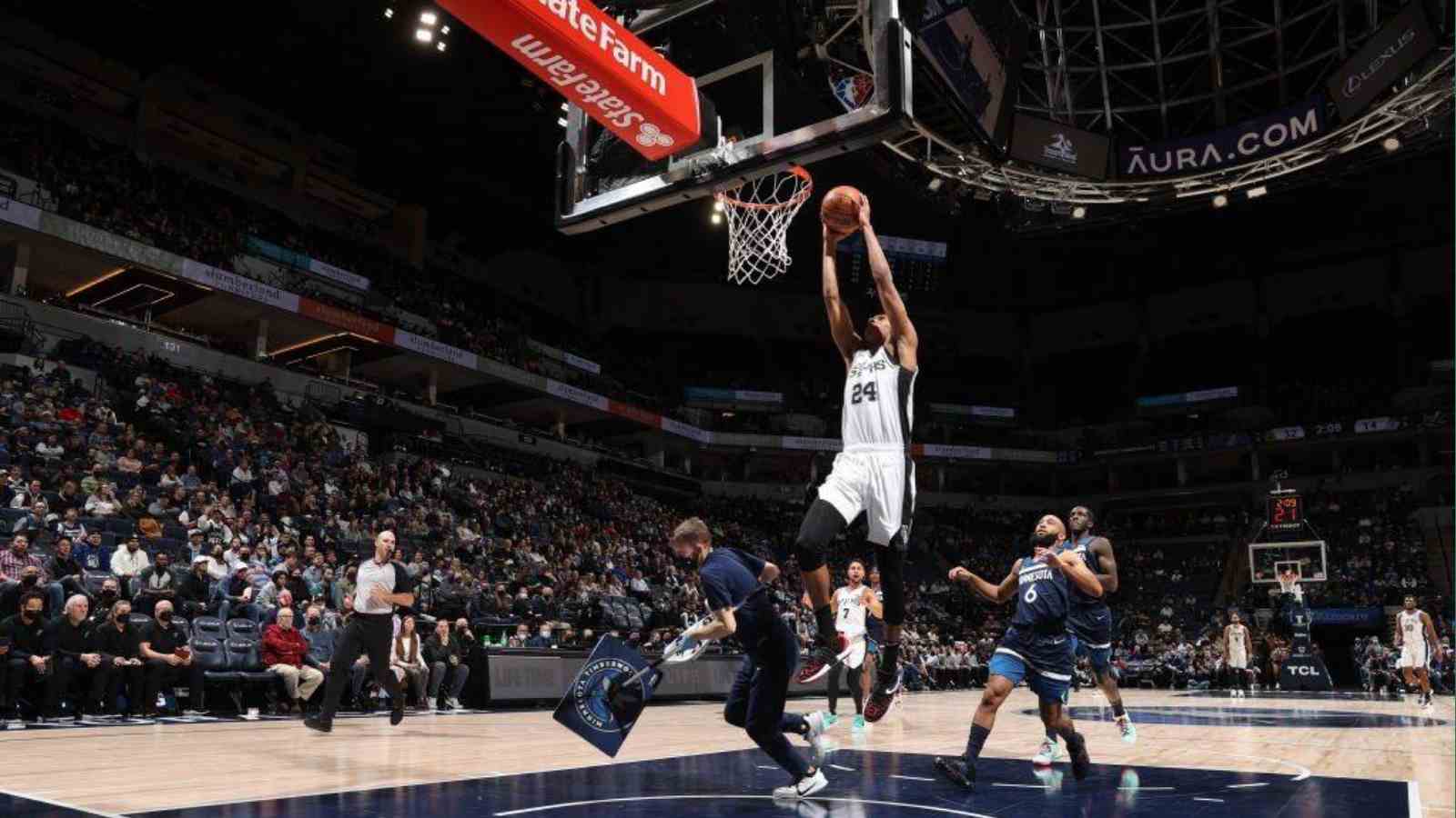 Watch: Timberwolves’ Ball Boy almost getting knocked out by Devin Vassell in Spurs vs Timberwolves