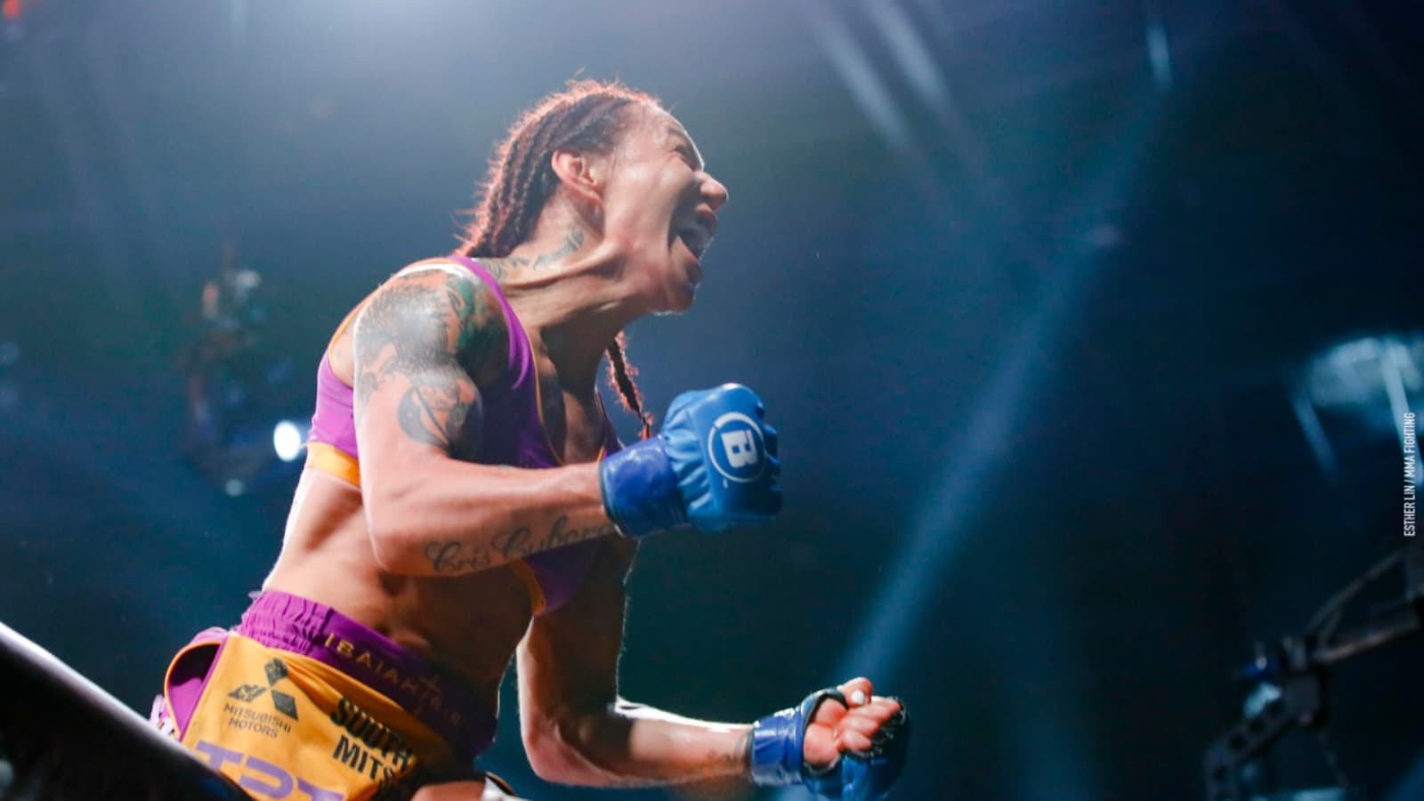 Bellator 271: Cris Cyborg stunning knockout to defend her featherweight title against Sinead Kavanagh