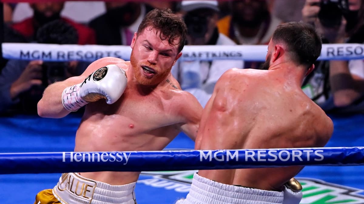 Twitter reacts to Canelo Alvarez stopping Caleb Plant to become the undisputed super middleweight champion