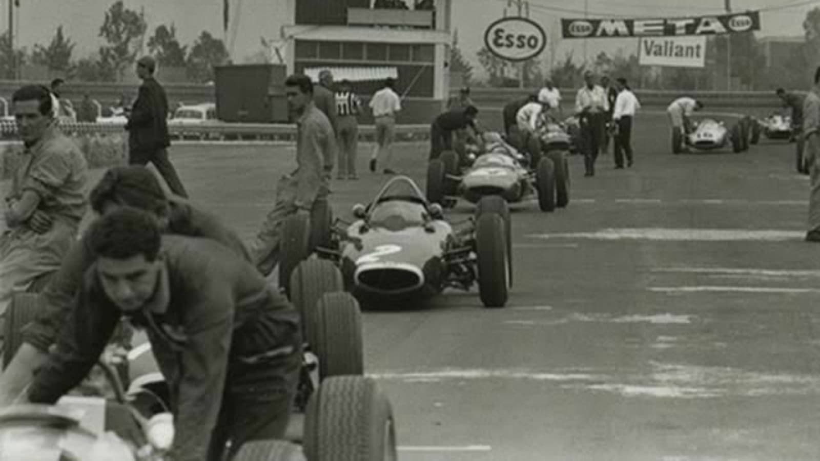 Who won the first-ever Mexican Grand Prix?