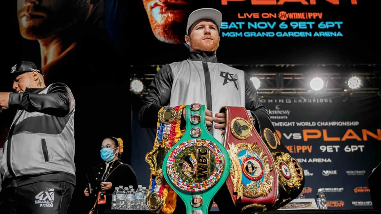 “One of the best things in boxing,” Canelo Alvarez wins Ring Magazine’s 2021 Fighter of the Year, recalls the fight he enjoyed the most