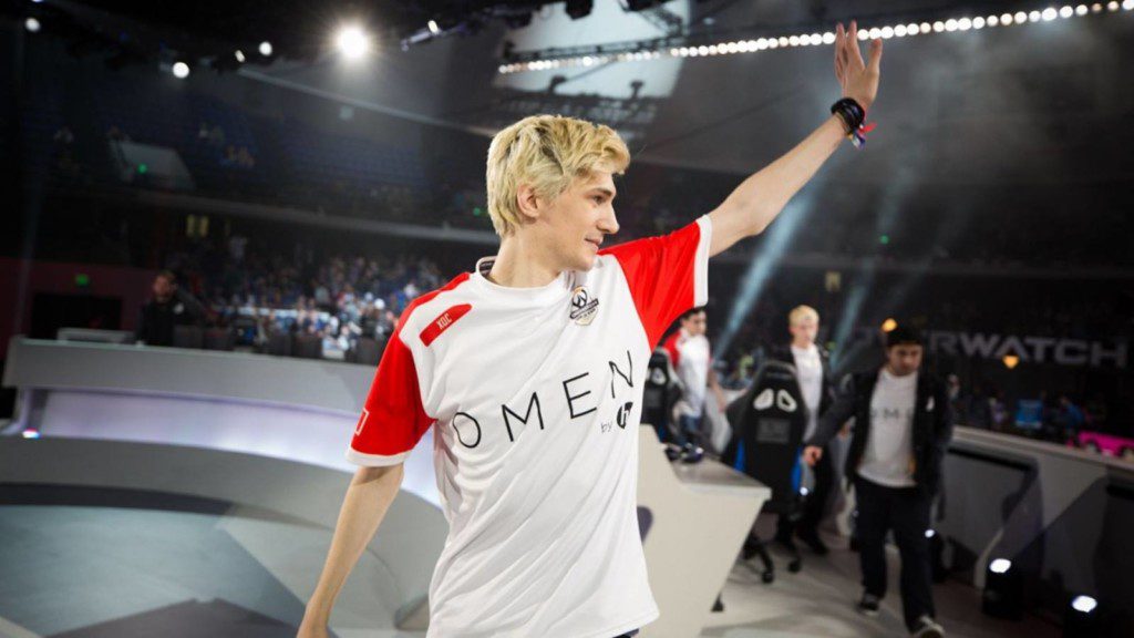 XQC questions ex-Riot dev Blaustoise in brutal Dota 2 vs League of Legends debate