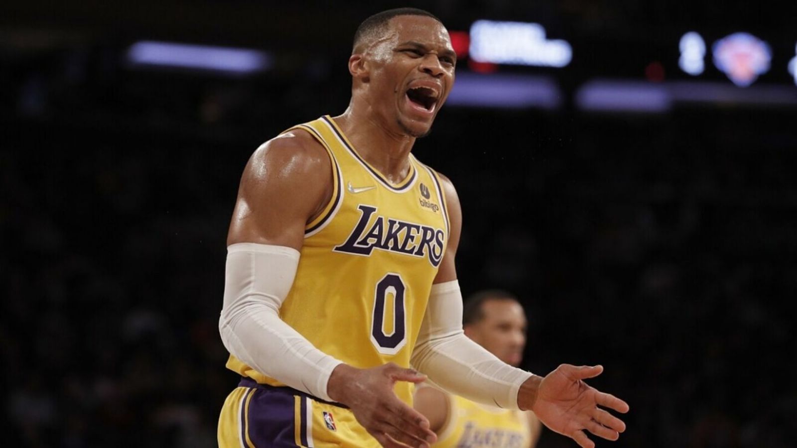 “Russell Westbrook should be traded” Lakers Fans furious as he ignored “wide open” Lebron James for the winning shot with 30 seconds to go