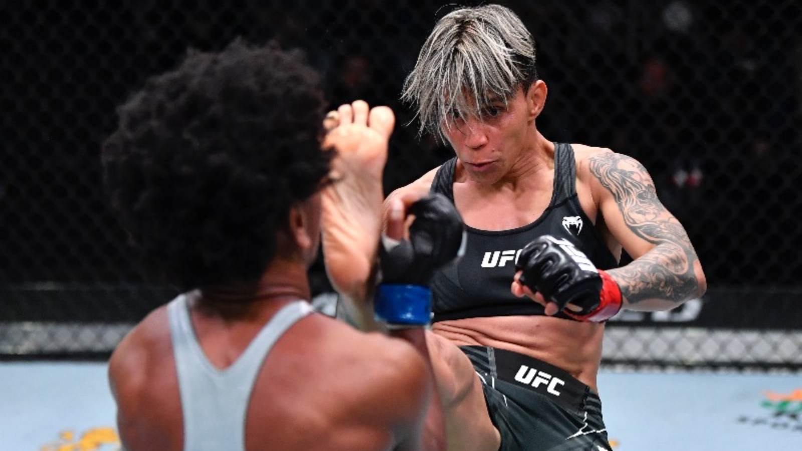 UFC Vegas 45: Amanda Lemos outstrikes veteran Angela Hill to get important win