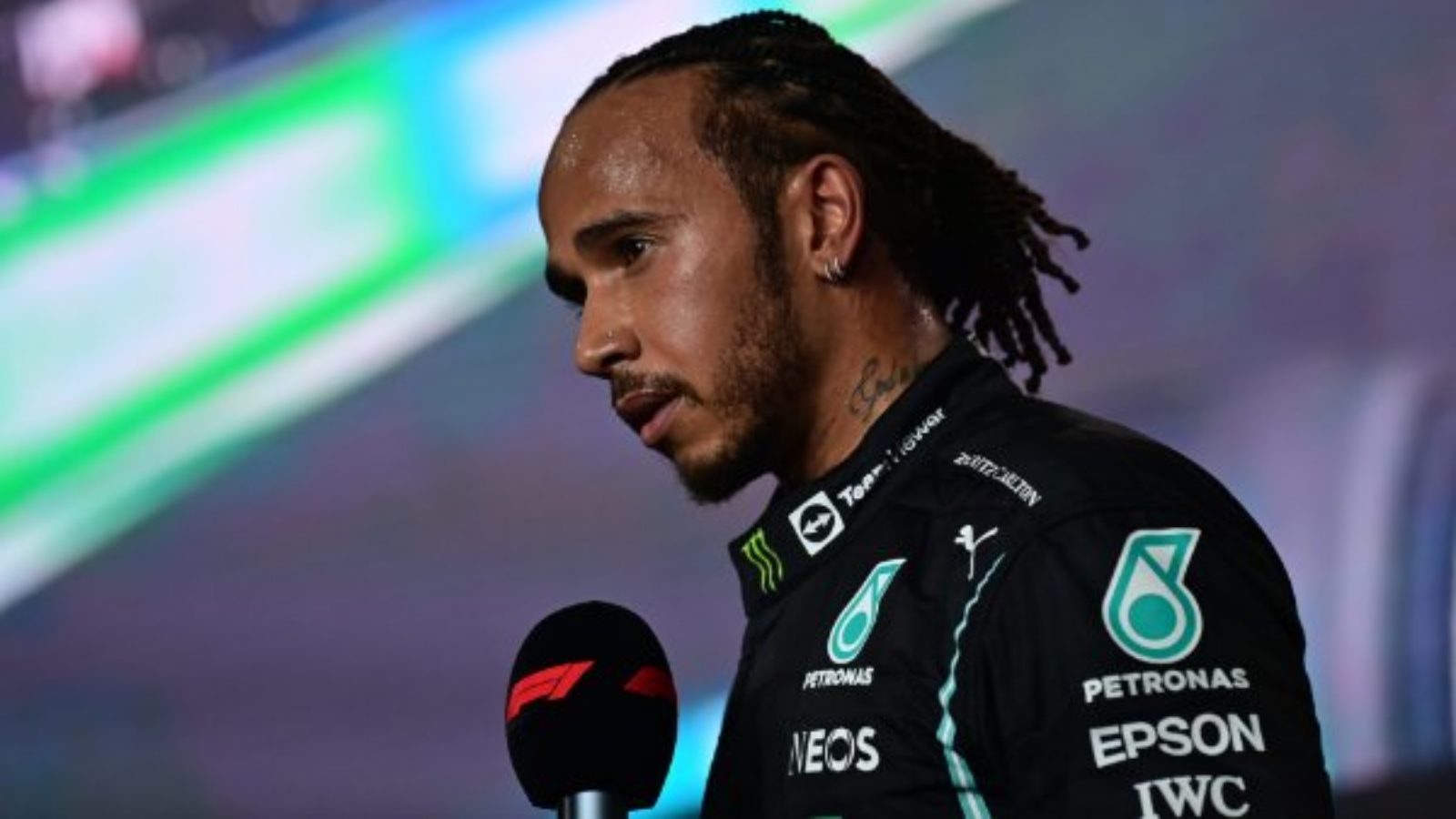 “Motorsport is not like football!” Dutch racer, Christijan Albers criticizes the “terrible” booing of Lewis Hamilton in battle with Max Verstappen