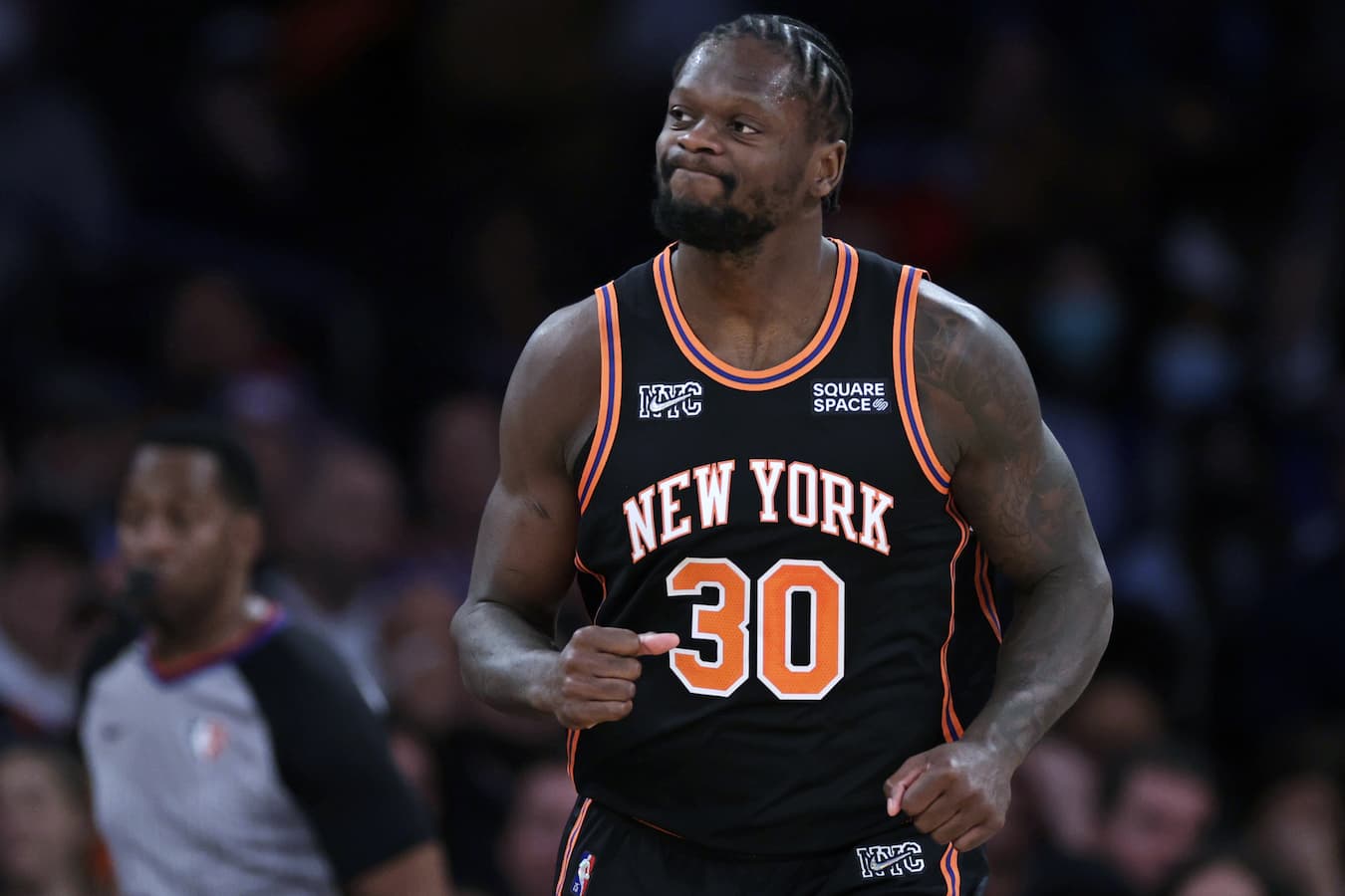 Julius Randle gets into heated exchange with reporter inquiring about Knicks trade rumors 