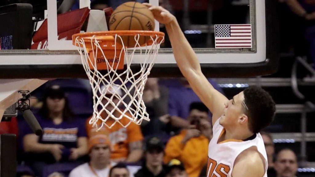 Devin Booker dunks