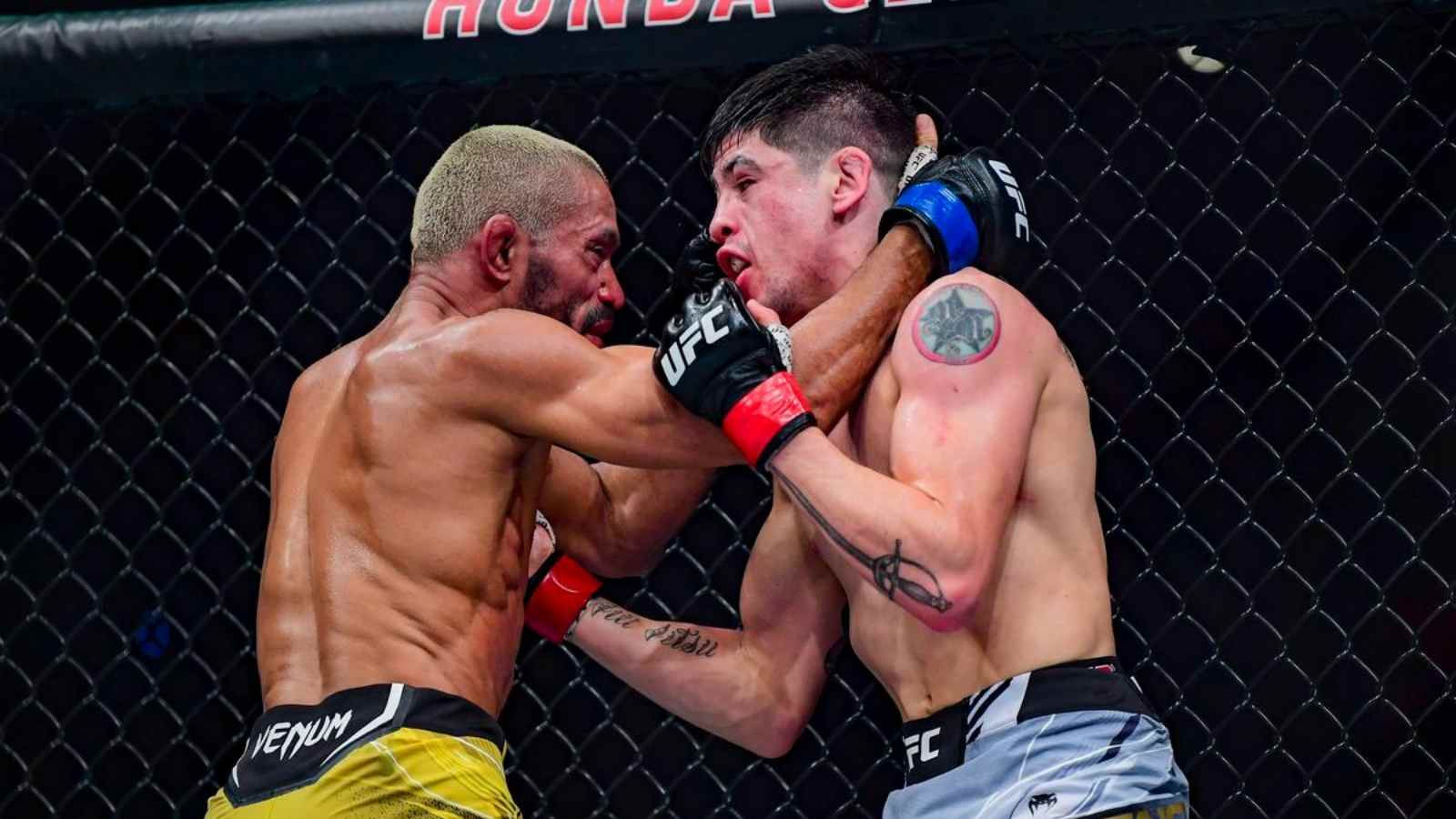 “I think he was lighter,” Brandon Moreno credits Deiveson Figueiredo’s swift weight cut for his victory at UFC 270