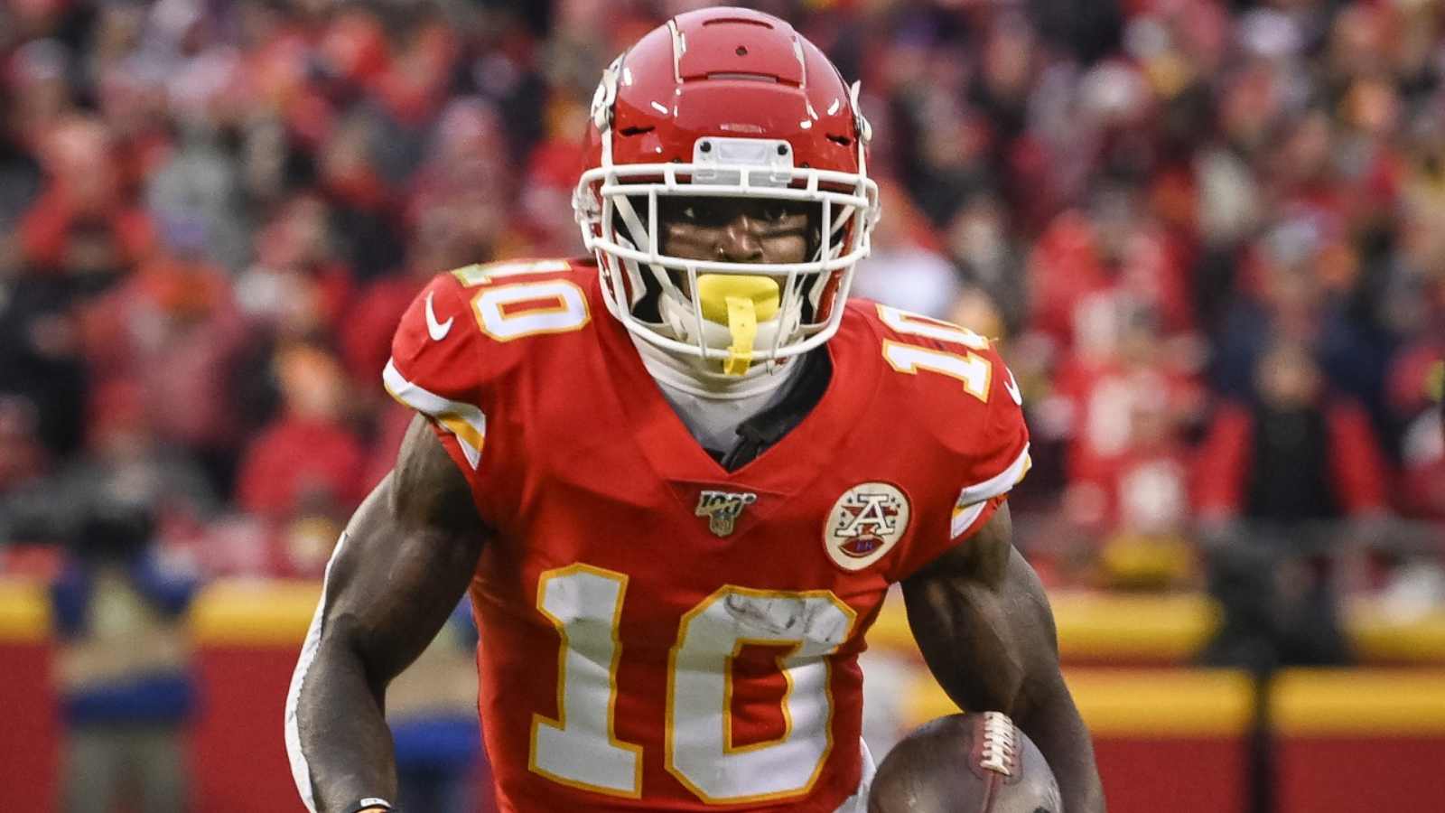 “Who’s going to stop the Dolphins now?” : Twitter Reacts extravagantly to Tyreek Hill’s unexpected trade move to the Miami Dolphins