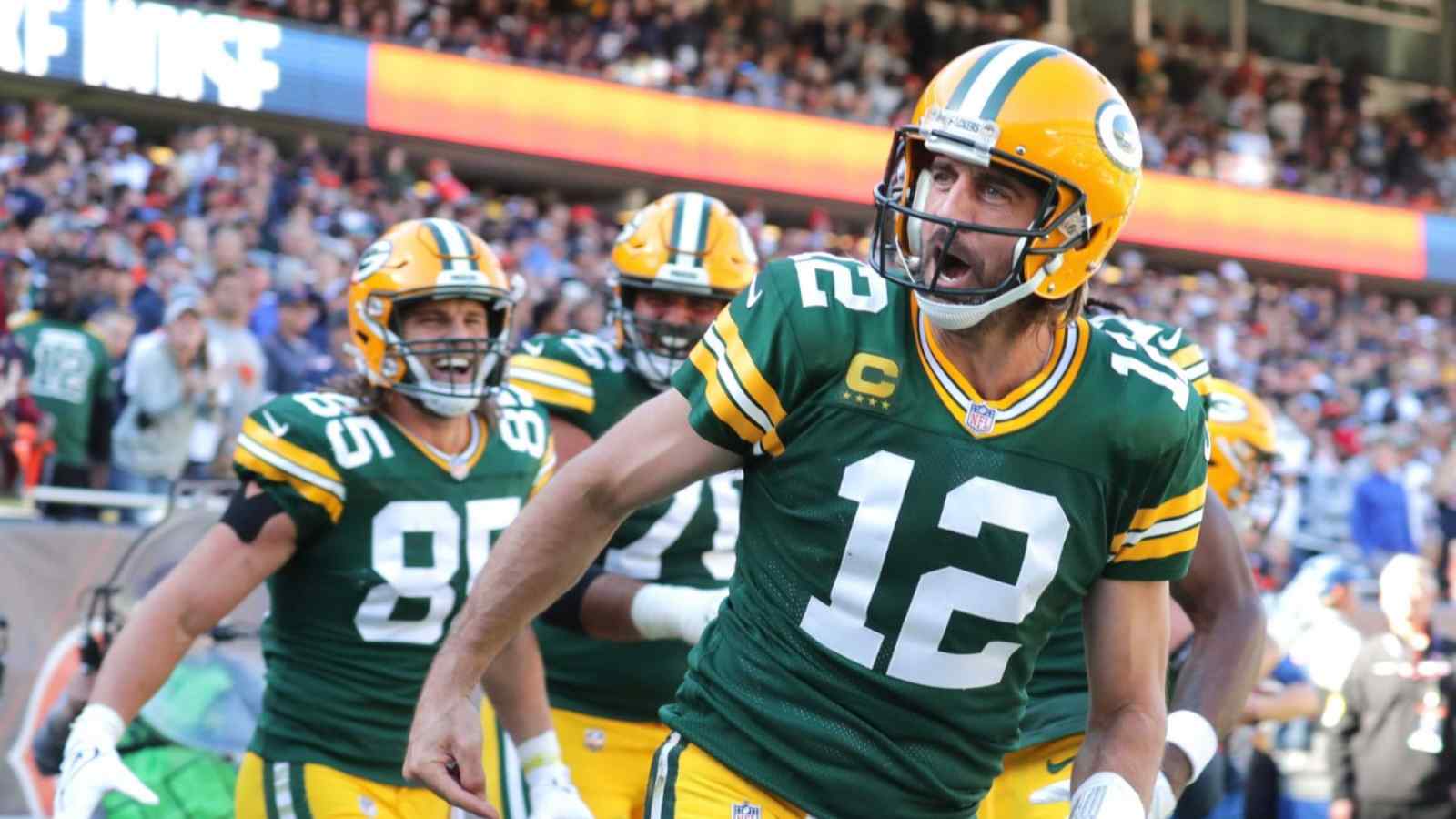 “The highest paid player, ever” Aaron Rodgers signs a record breaking contract to stay with the Green Bay Packers