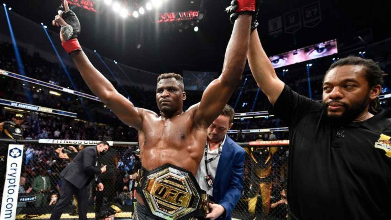 Tension builds as Dana White skips the ceremonial crowning of Francis Ngannou at UFC 270