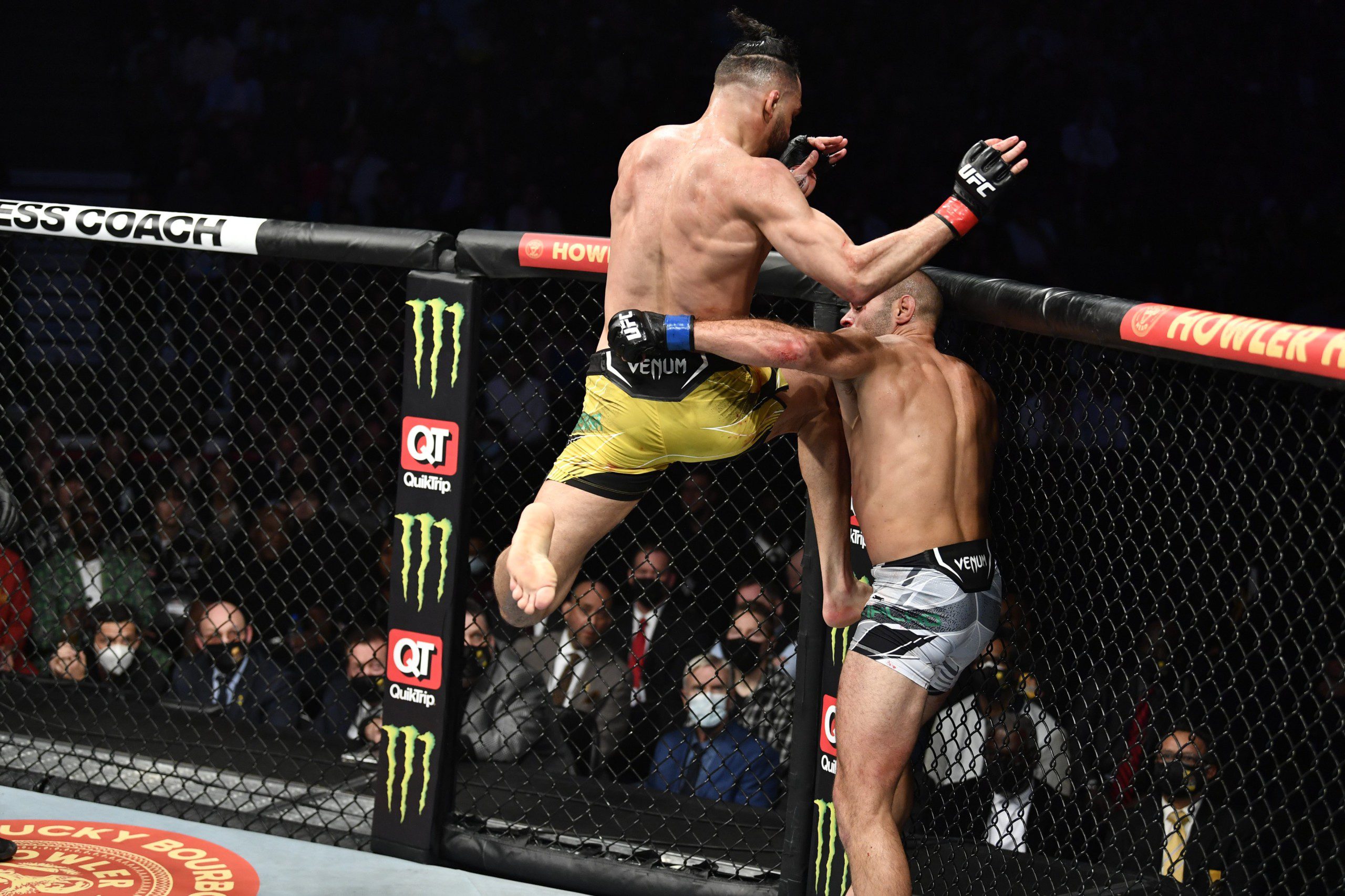 UFC 270: Michel Pereira puts up a crazy performance to get the unanimous decision victory against Andre Fialho