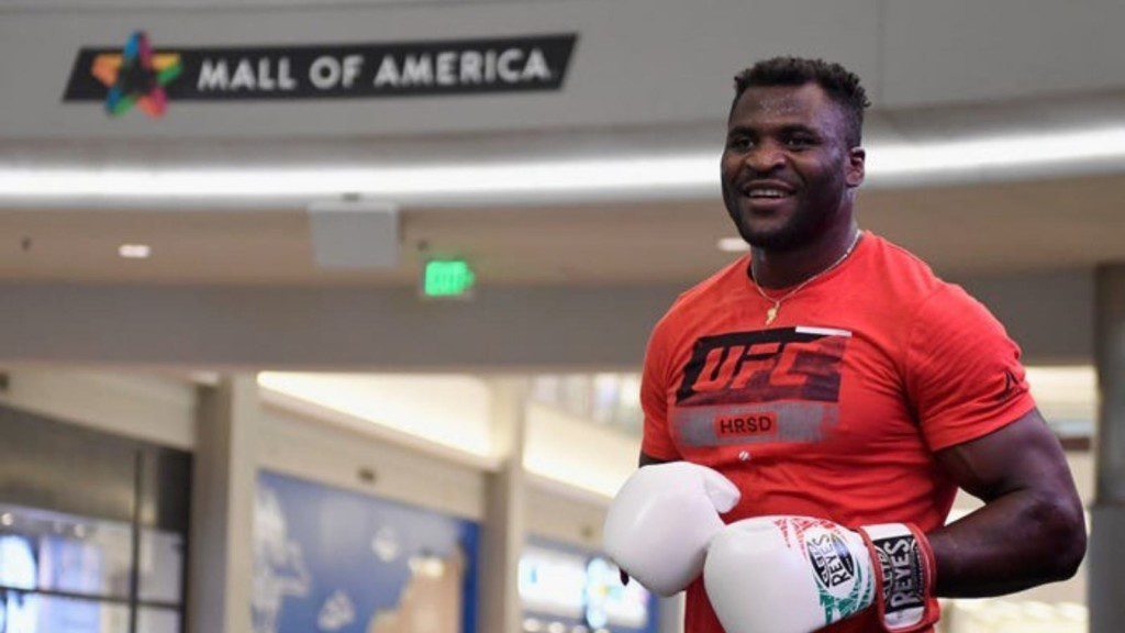 Francis Ngannou Kamaru Usman UFC 270