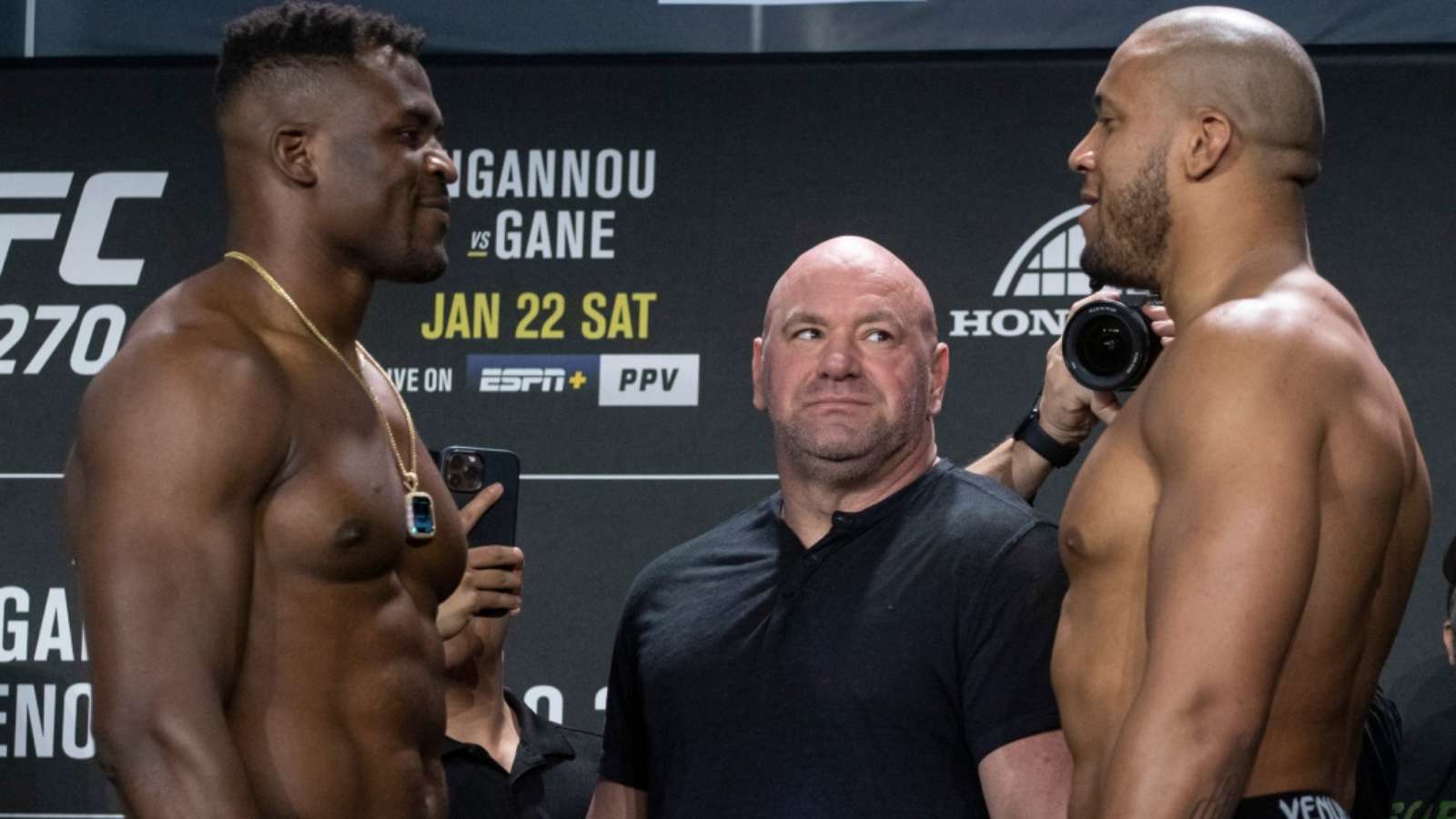 WATCH! Ciryl Gane declared champion over Francis Ngannou by the UFC, a shocking mistake before UFC 270