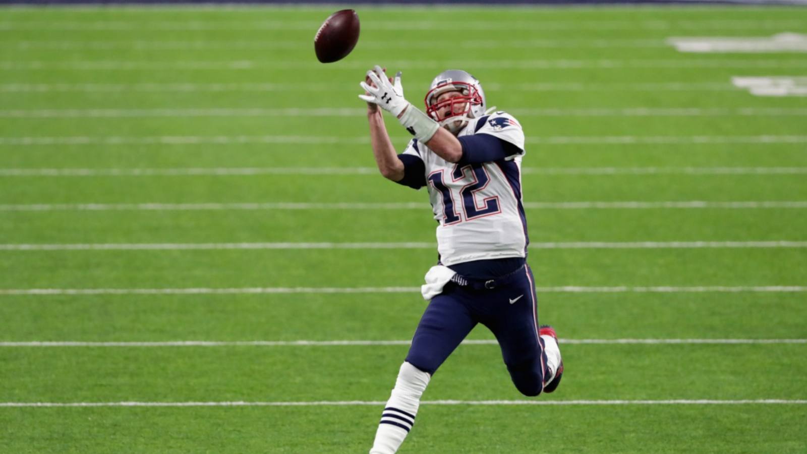 Tom Brady hilariously trolls Eagles fans with a TikTok video after catching a Jalen Hurts throw