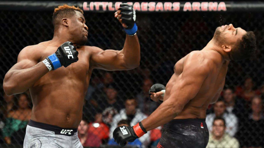 Francis Ngannou KO Alistair Overeem