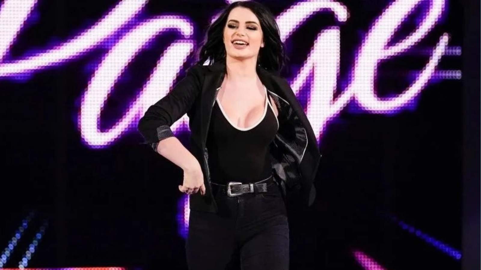 How many championships has Paige won in her WWE career? What are her accomplishments in WWE?