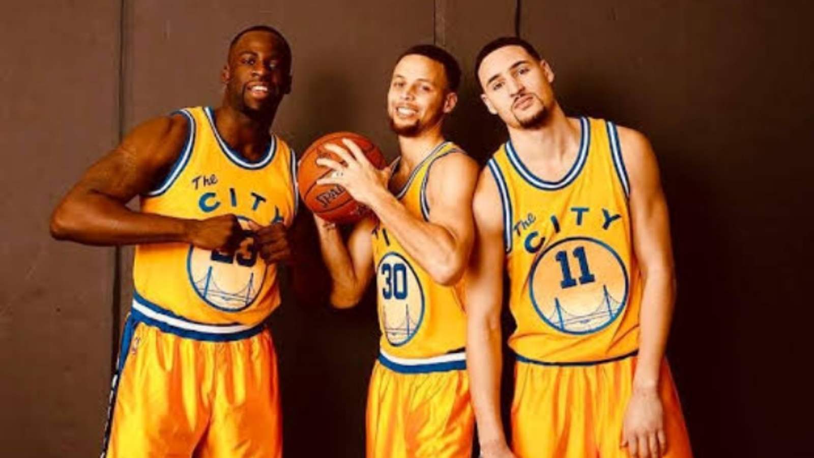 “Miss playing with those two” Klay Thompson reveals desire to step on court with both Draymond Green and Stephen Curry