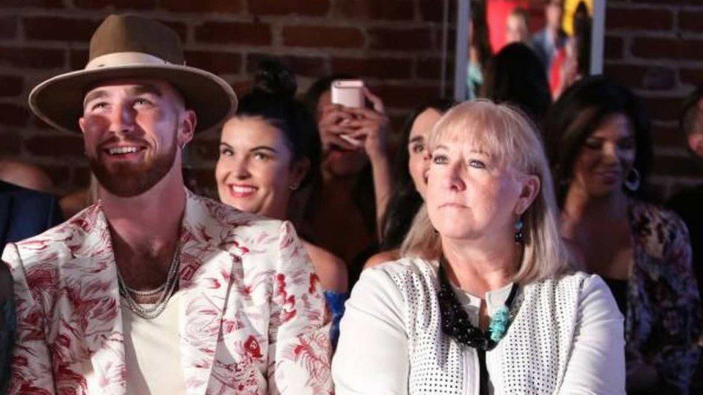 Donna and Travis Kelce