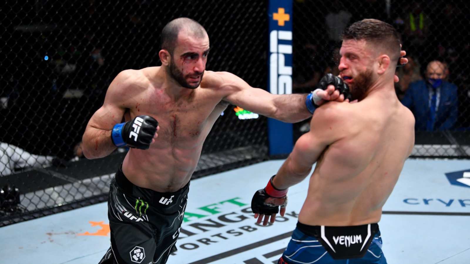 UFC Vegas 46 Twitter reactions: From Alexander Volkanovski to Max Holloway, UFC stars react to Calvin Kattar vs Giga Chikadze fight