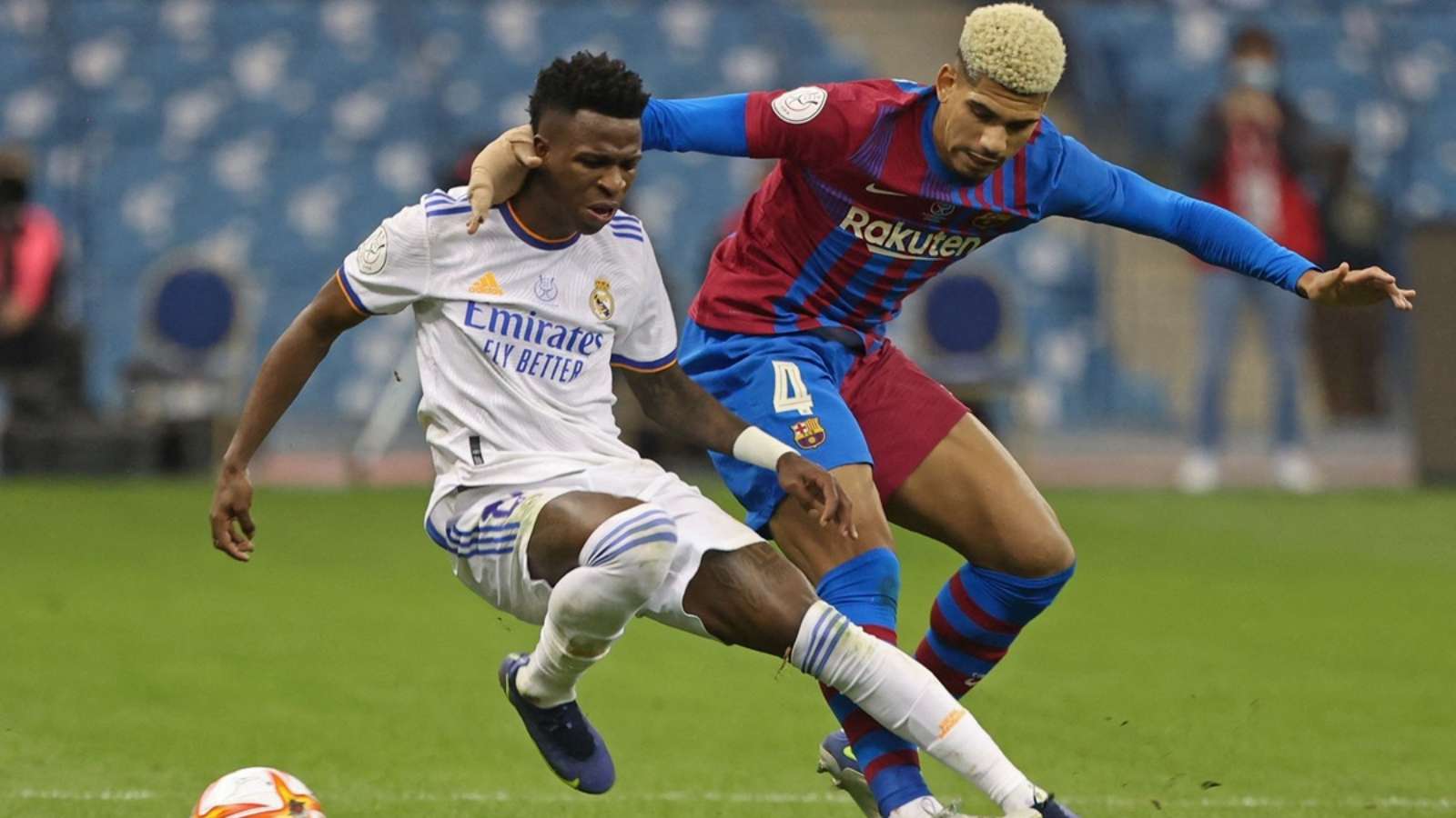 Real Madrid looking to Hijack Ronald Araujo from FC Barcelona ! All you need to know