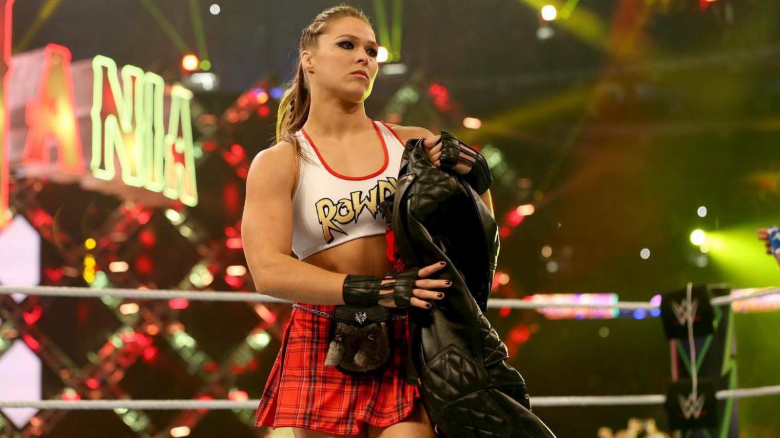 “Fake fights for fun”: What transpired after Ronda Rousey dissed professional wrestling?