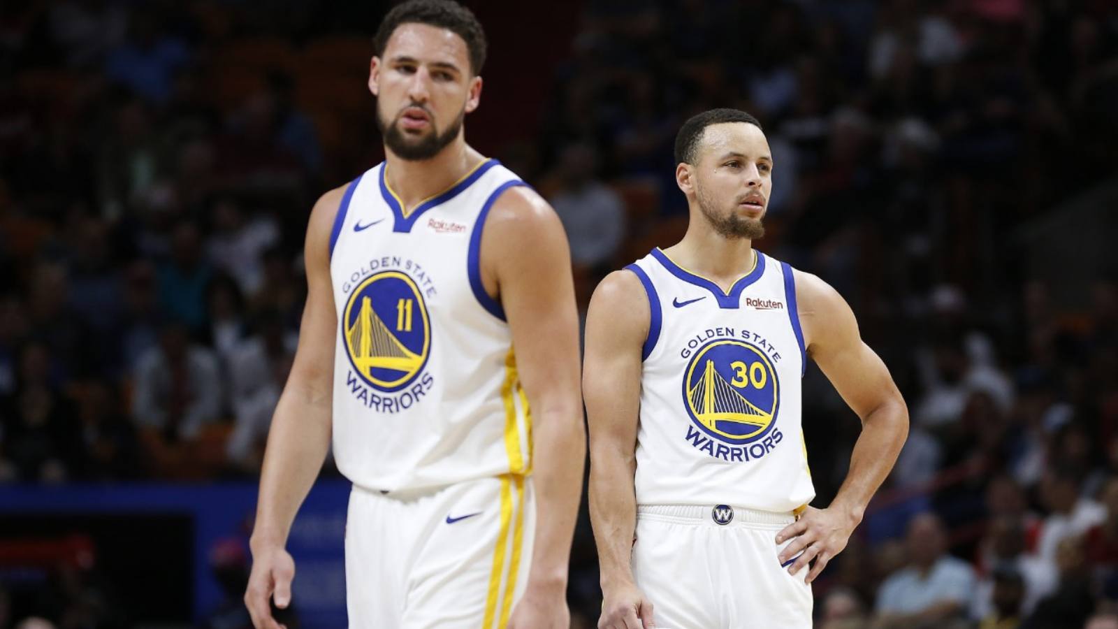 “That’s how you find your teammate”: Fans on Twitter fall in love with Stephen Curry’s son after he gifts Klay Thompson the Game Ball