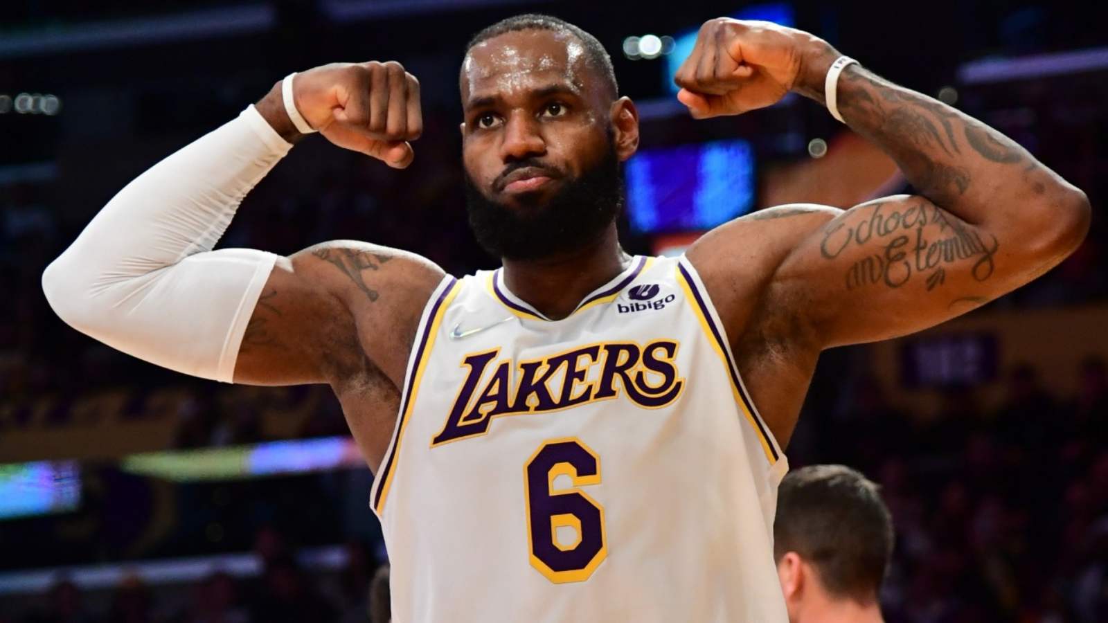 “Just Crazy”- Twitter reacts to LeBron James being 92 assists away from Mega Career Triple-double