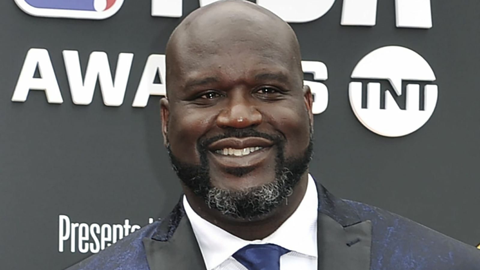 “I never knew that”- Shaquille O’Neal gets genuinely concerned about his toilets in a hilarious chat with Ellen DeGeneres